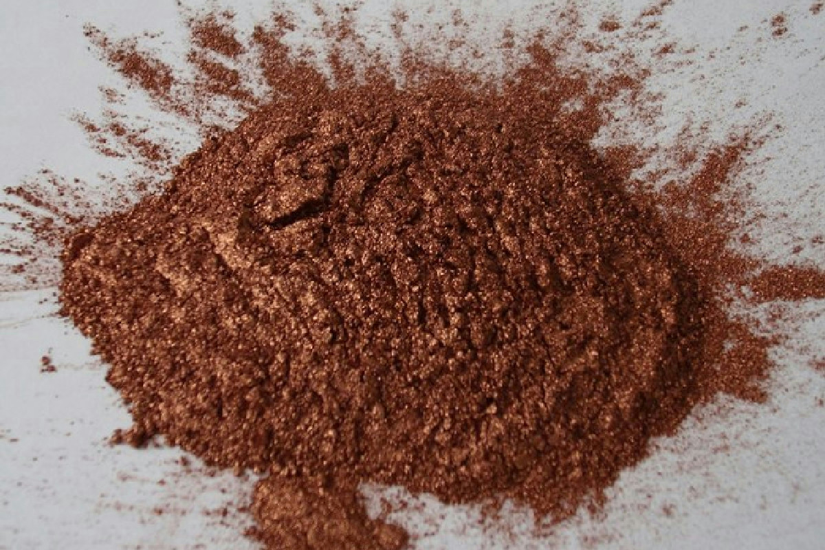 Color rame in casa: ecco come trasformare ogni stanza con 5 idee di design luminose e calde